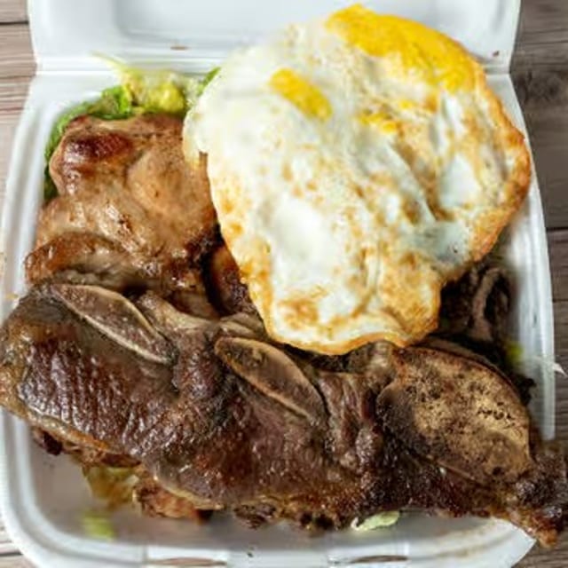 Atkin's Mix (Chicken, Beef, Short Rib) Plate.